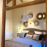 Mas Xviii En Pierres Avec Piscine Privee Proche D'uzes *