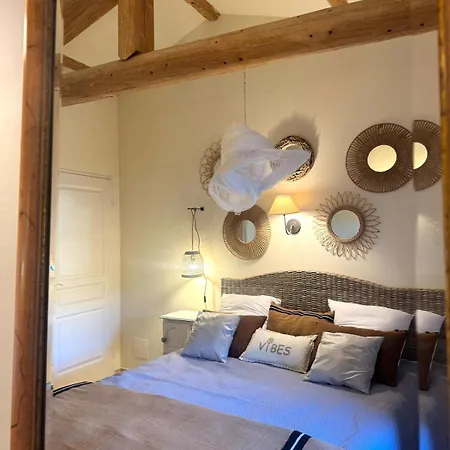 Mas Xviii En Pierres Avec Piscine Privee Proche D'uzes *